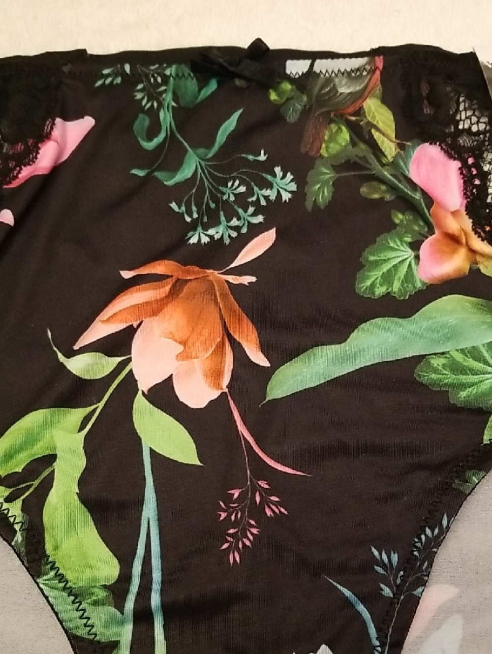Cacique 14/16 Cheeky Brief Panty - Picture 8 of 10